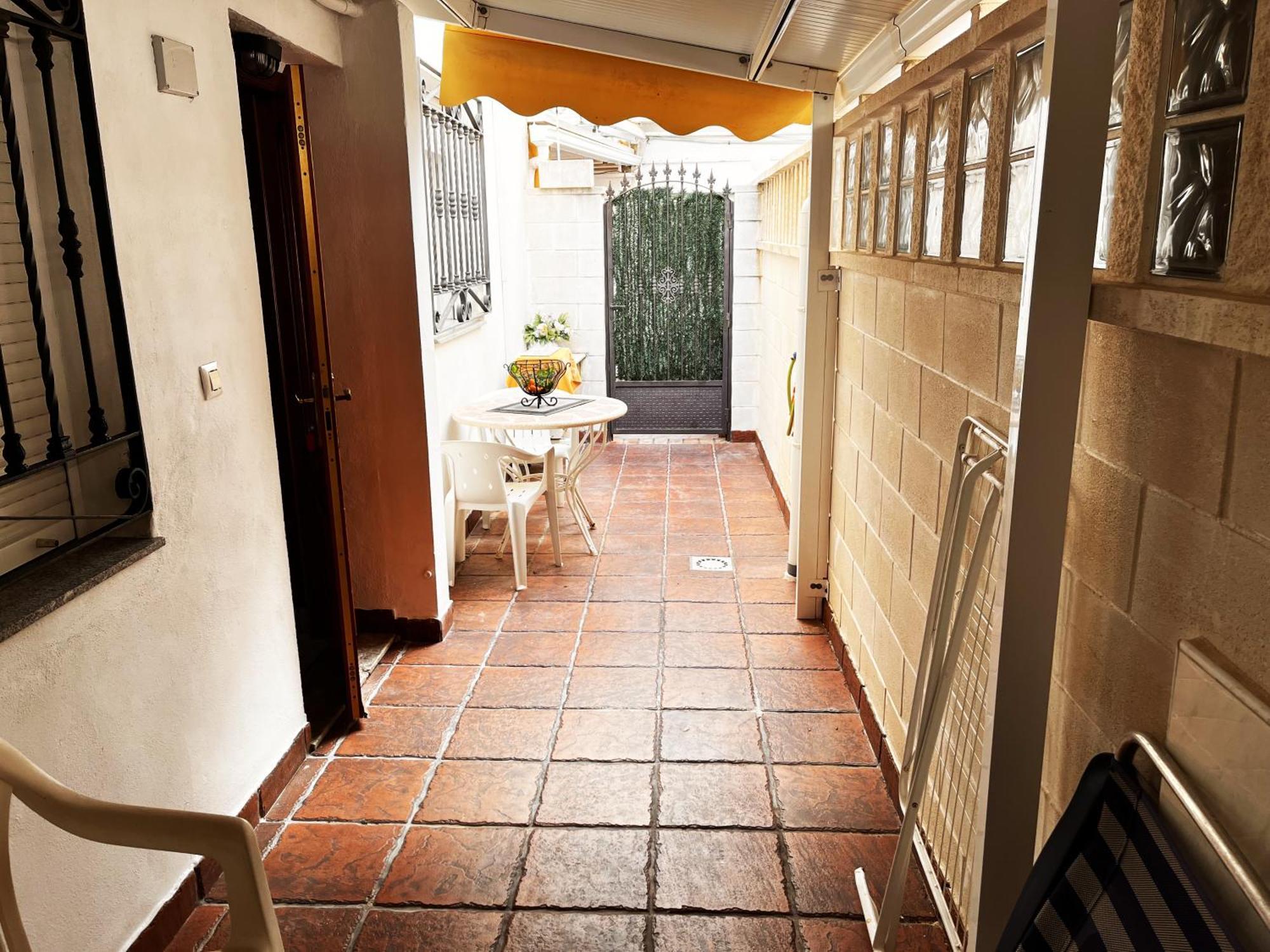 Apartamentos Inter Gandia Playa Bagian luar foto