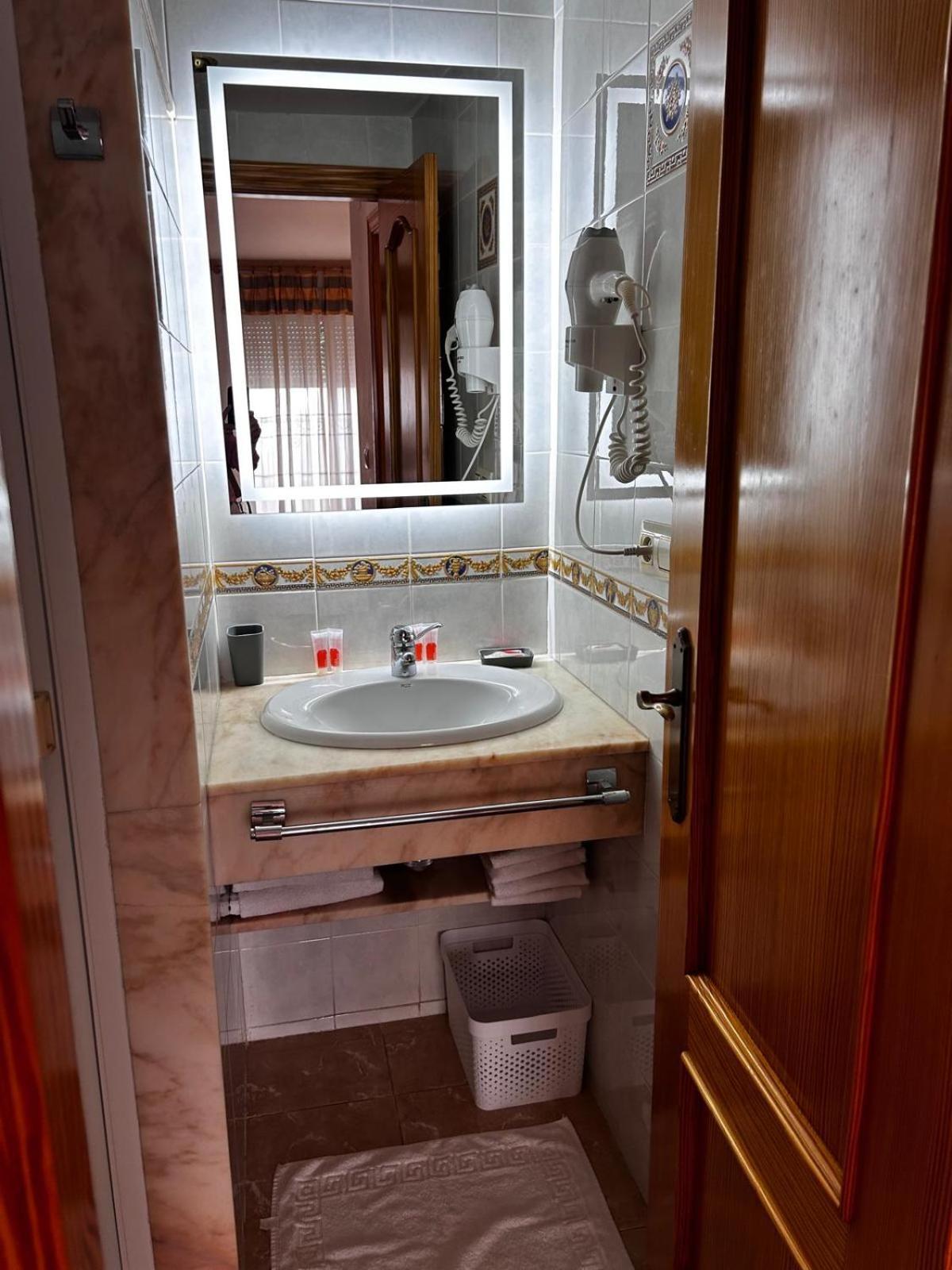 Apartamentos Inter Gandia Playa Bagian luar foto