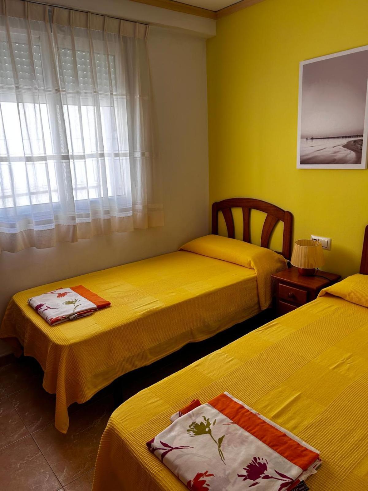 Apartamentos Inter Gandia Playa Bagian luar foto