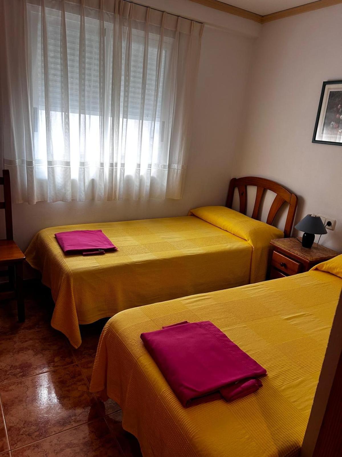Apartamentos Inter Gandia Playa Bagian luar foto