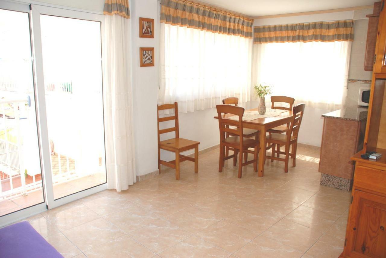 Apartamentos Inter Gandia Playa Bagian luar foto
