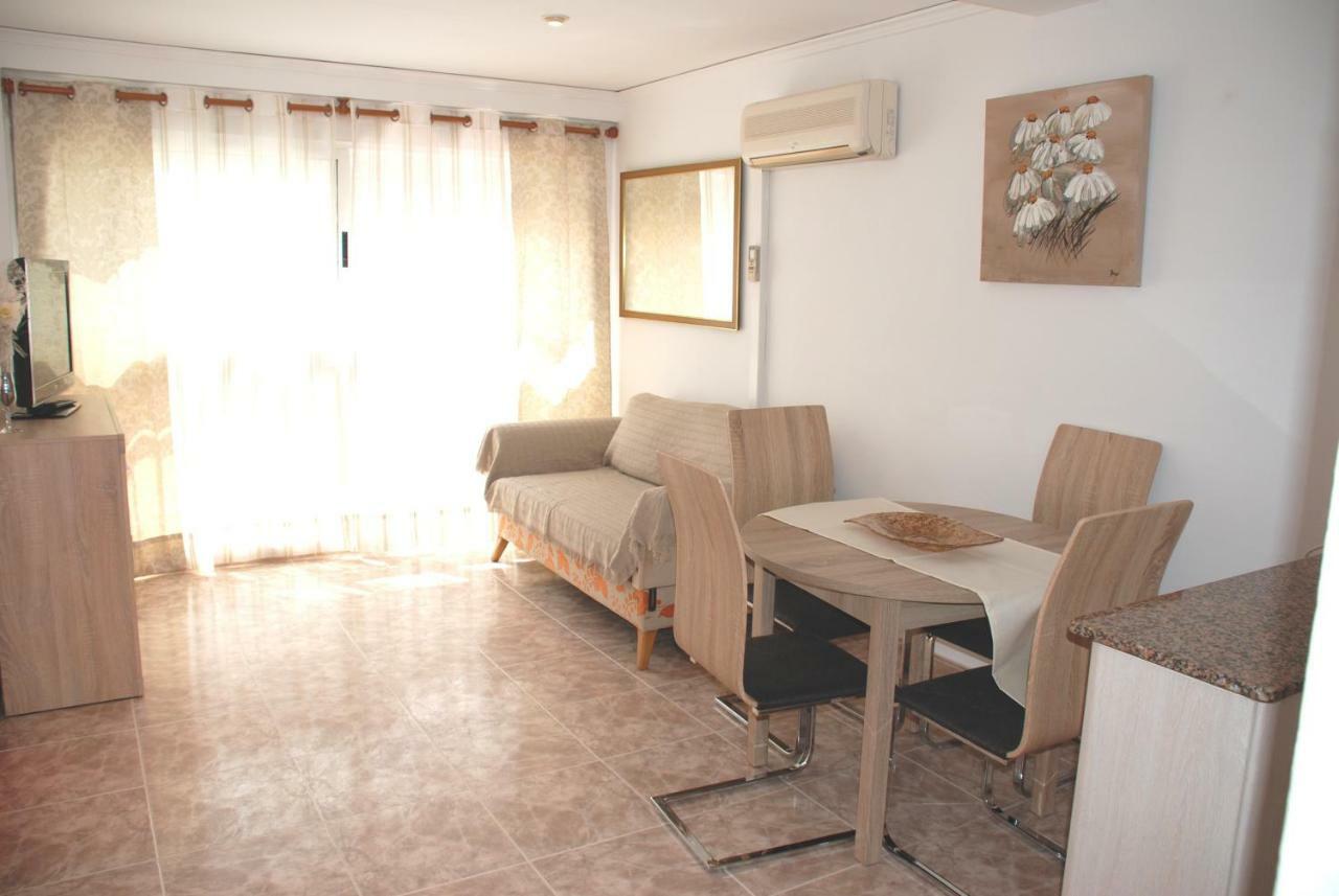 Apartamentos Inter Gandia Playa Bagian luar foto